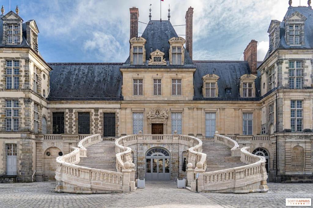 L'Impasse, T2 Neuf Et Bien Equipe, Plein Coeur De Maincy Apartment Luaran gambar